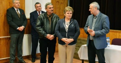 Kétszer ad, aki jókor ad Kétszer ad, aki jókor ad